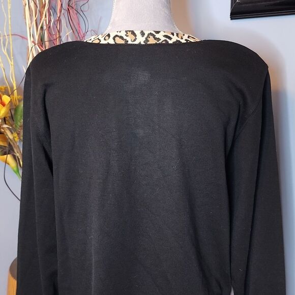 Cathy daniels Long Sleeve Henley Top Exotic Black Size Medium NWT - Picture 8 of 15